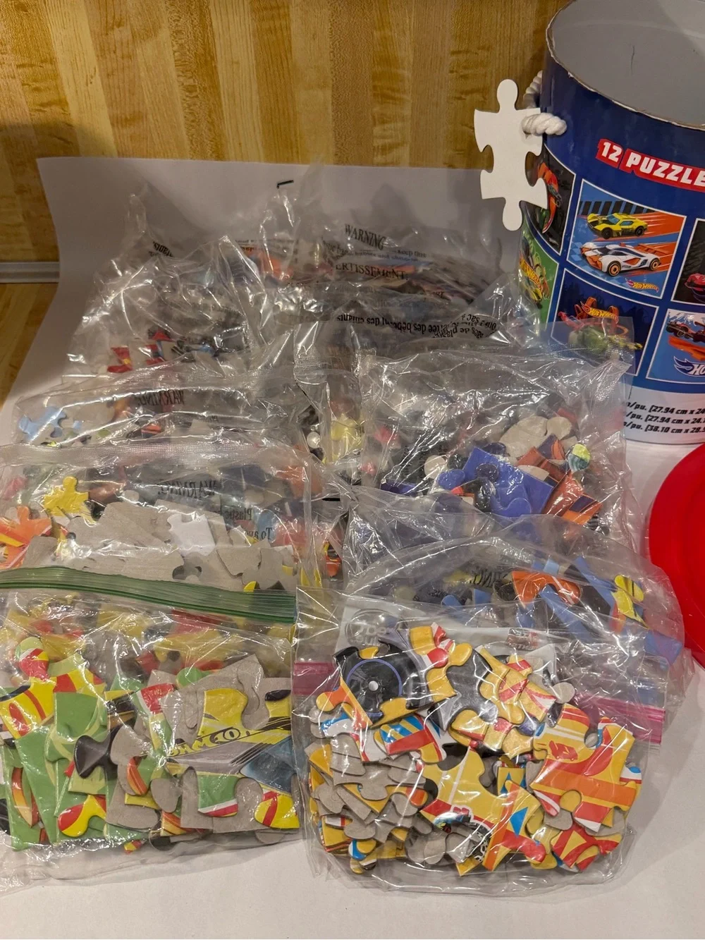 HOT WHEELS  SURE LOX BUCKET OF 11